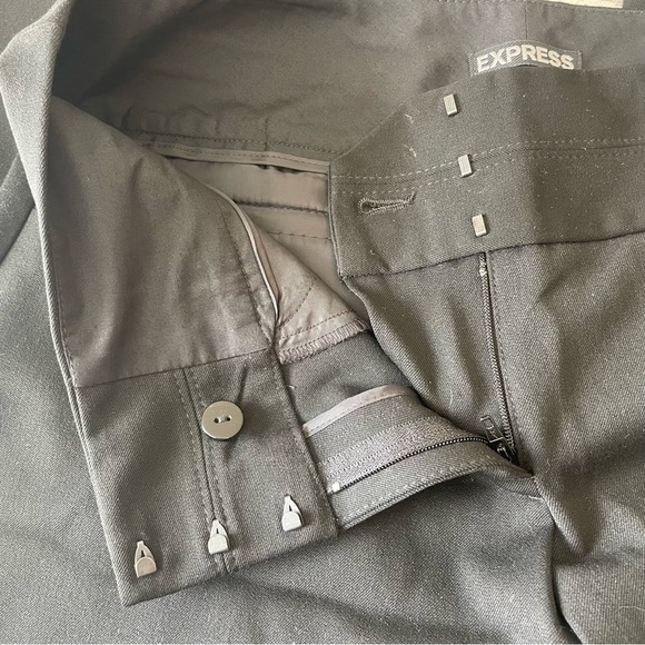 Express brand, Editor flared leg pants in black, size 4S - Picture 5 of 7